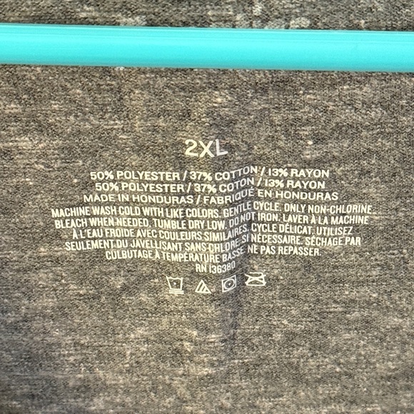 CMU Women's Tank Tops - White and gray and black leggings size XXL - Picture 7 of 7